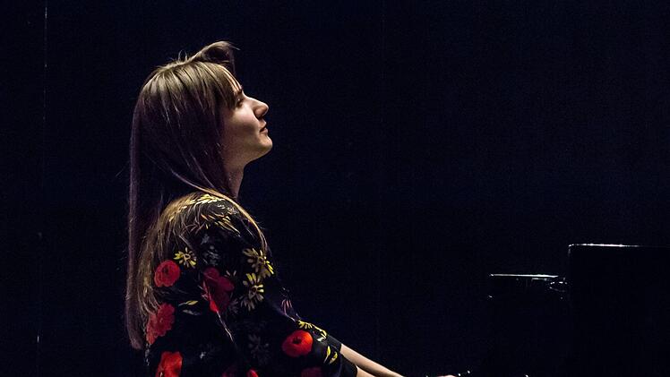 Ein anspruchsvolles Programm mit Werken von Bach bis Skrjabin gestaltete die junge Pianistin Aurelia Shimkus bei ihrem Coburg-Debüt beim "Verein" im HUK-Foyer.Foto: Jochen Berger
