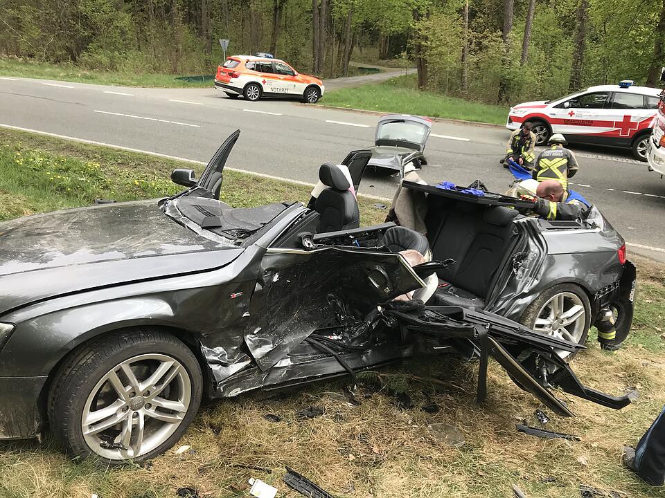 Mehrere Schwerverletzte bei Unfall im Kreis Hof