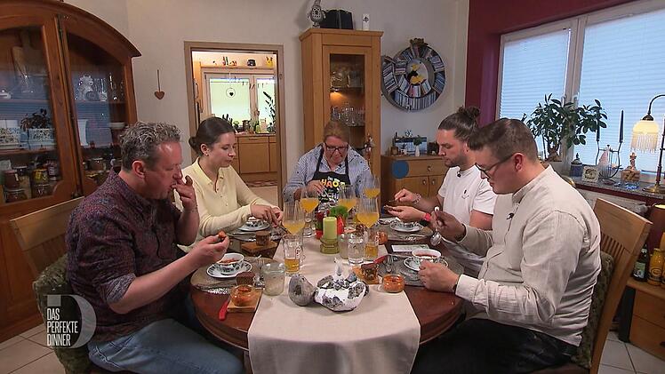 An Tag 4 trifft sich die "Dinner"-Truppe bei Ivonne in Senden im Münsterland