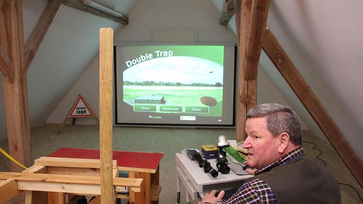 Wolfgang Lappe im Schießkino.