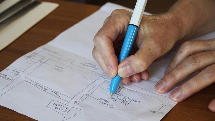 Ein Straßenplan - mit der Hand gemalt - zur besseren Orientierung. Foto: Ulrike Müller