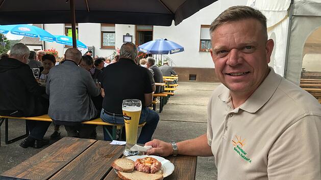 Erich Biermann mag die Untermembacher Kerwa und die gelebten Traditionen dort. Wie in allen anderen Ortsteilen der Gemeinde He&szlig;dorf auch.