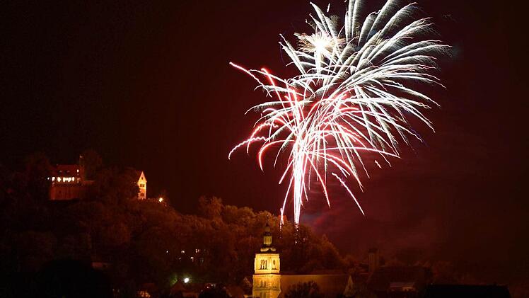 Am Samstagabend tauchte Königsberg hinein in das romantische Licht des Feuerwerks.