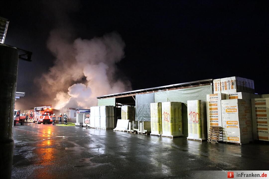 Brand in Baustoffhandel in Steinach