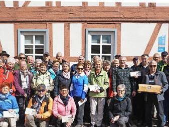 Die 30. Bischofsheimer Wanderwoche startete mit einer Wanderung bei Mellrichstadt.  Foto: Marion Eckert