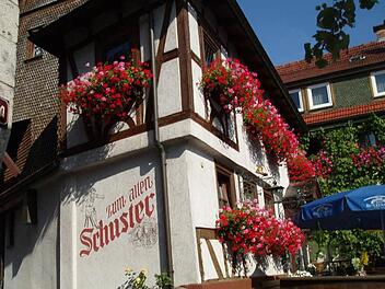 Jährlich verschönern die Brückenauer das Stadtbild beim Blumenschmückwettbewerb. Foto: Hubert Töpfer/Archiv