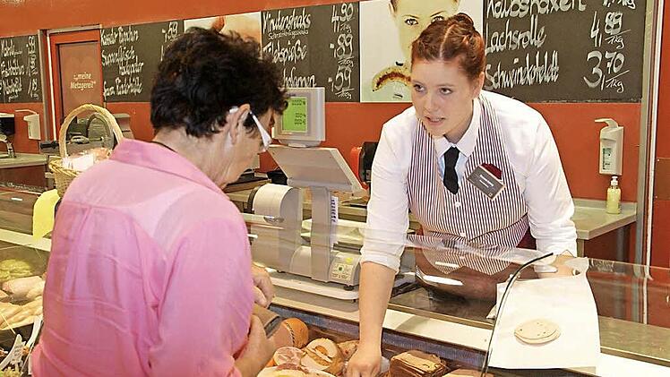 Ramona Gehrig aus Rügheim ist eine von 55 jungen Menschen, die am Samstag offiziell von den Verpflichtungen der Ausbildung freigesprochen wurden. Ihr Berufsziel stand schon in der siebten Klasse fest. Foto: Sabine Weinbeer