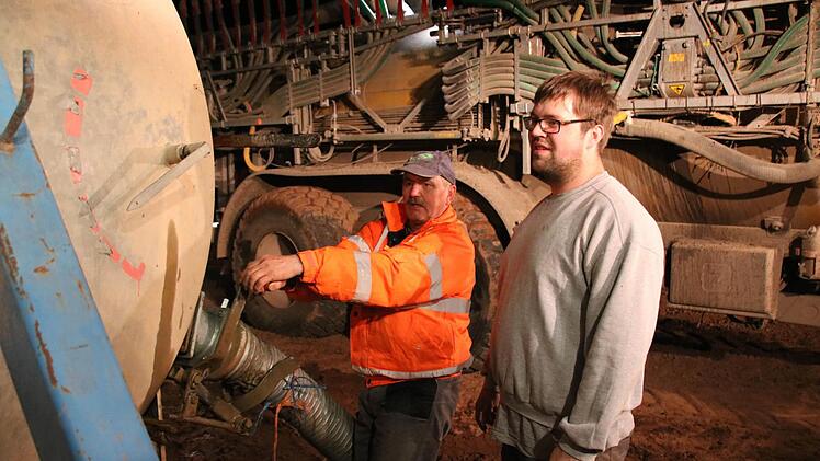 Eindrücke vom Brand in Haard in der Nacht auf Sonntag. Foto: Ralf Ruppert
