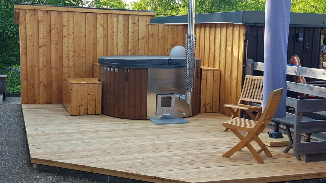 Loocone Hottubs & weitere Produkte 2411