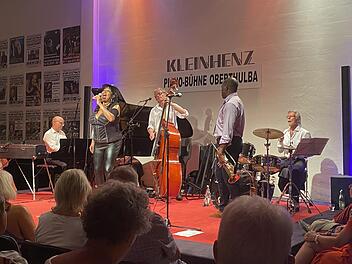 Deborah Woodson und das  Willy Ketzer-Quartett   heizten m&auml;chtig ein.