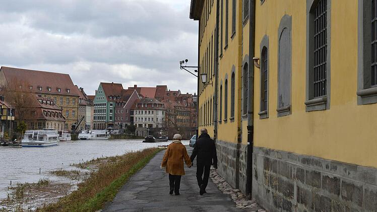 Die Flussseite des JVA-Altbaus.