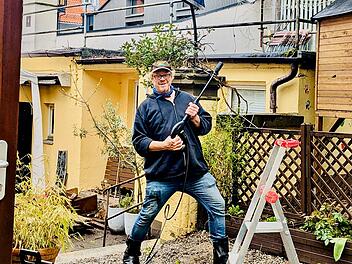 Der Vogelsgarten war erst im Mai 2025 von Cornelis Sturm (Bild) gemeinsam mit Donald Kirkland wiederer&ouml;ffnet worden.