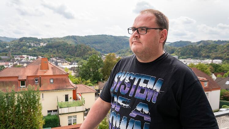 Nils (34) wurde als Jugendlicher gemobbt. Mit den Folgen k&auml;mpft er noch heute.