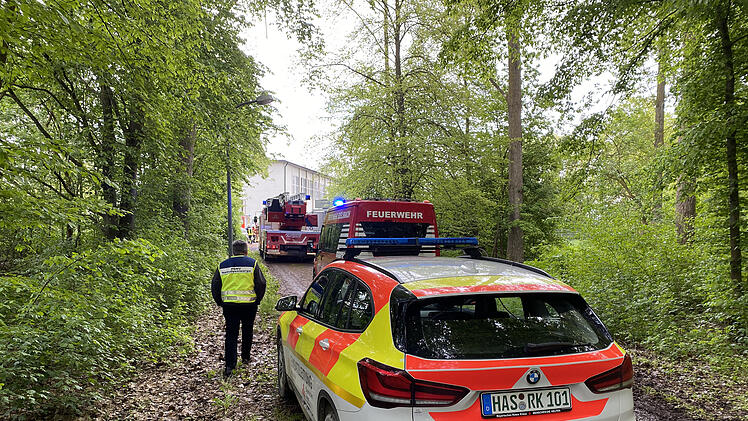 An der Mainschleuse bei Limbach (Landkreis Haßberge) ist es am Mittwoch, 19.05.2021, zu einem schweren Arbeitsunfall gekommen. Ein Mann stürzte von einem Gerüst in die Tiefe und prallte auf den Betonboden.