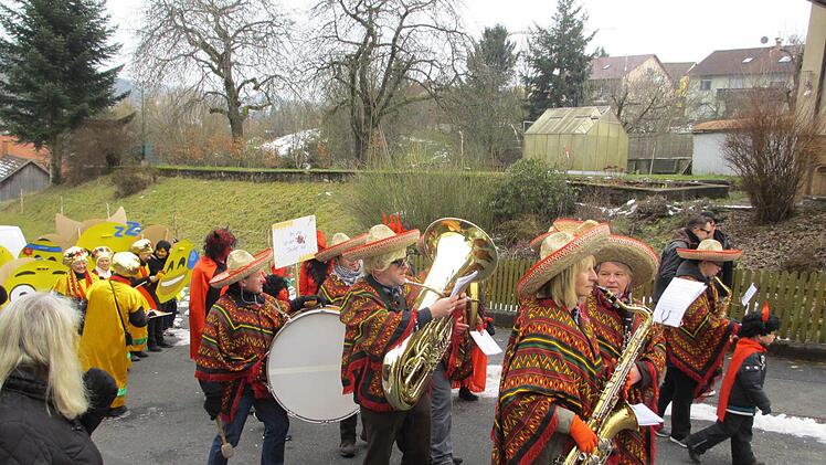 Eindrücke vom Faschingsumzug in Stralsbach