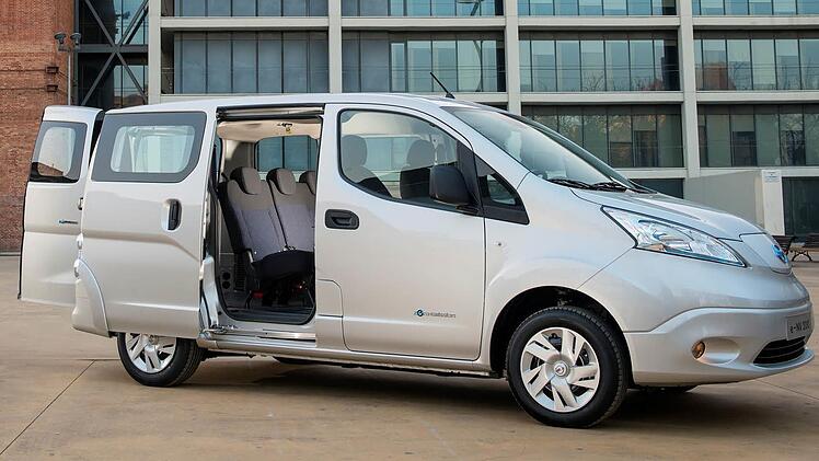 Ab dem Frühjahr rollt in und um Höchstadt ein "Senioren-Shuttle". Die Stadt bekommt das Auto mit Elektroantrieb gestiftet. Einen Fahrplan gibt es bereits. Foto: Nissan