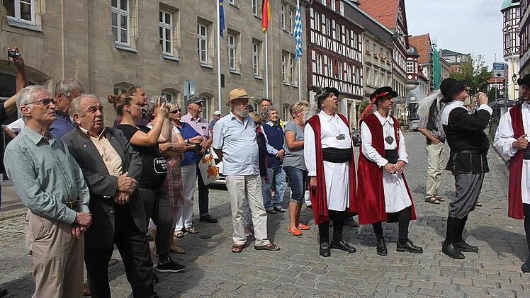 Impressionrn von der Enthüllung. Foto: Veronika Schadeck