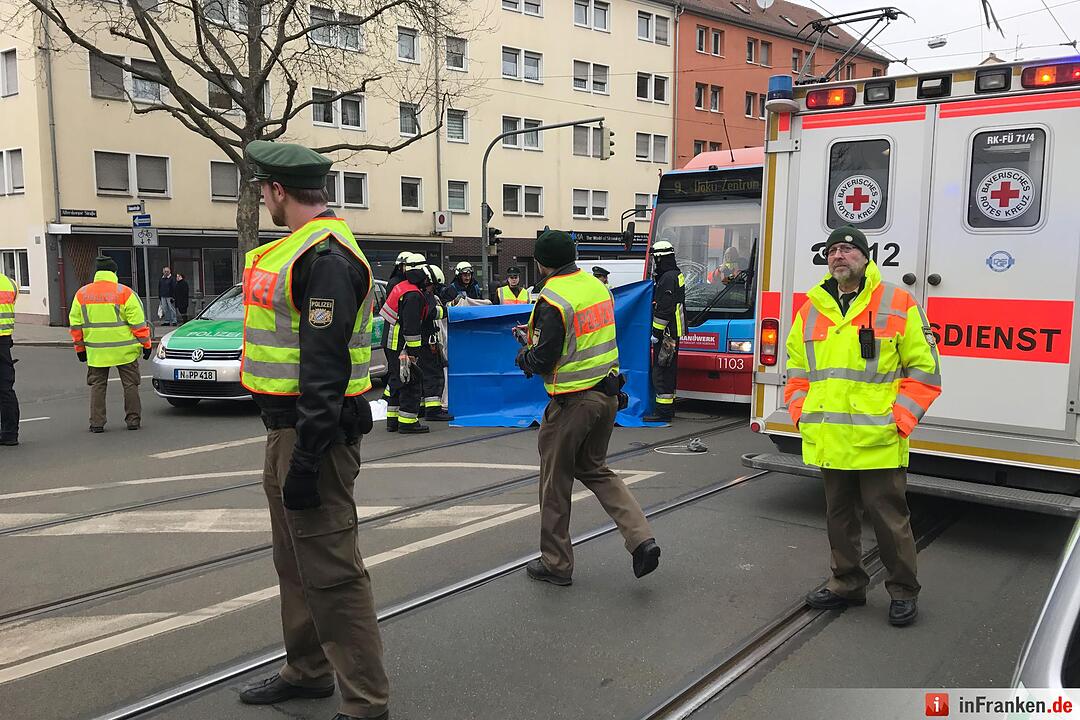Tödlicher Unfall: Frau in Nürnberg von Straßenbahn erfasst