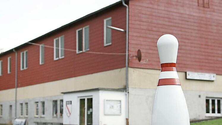 Spielen in der FC-Halle in Bad Brückenau künftig wieder Kegler? Die Mehrheit der FC-Mitglieder war dafür, selbst für Gespräche aktiv zu werden.