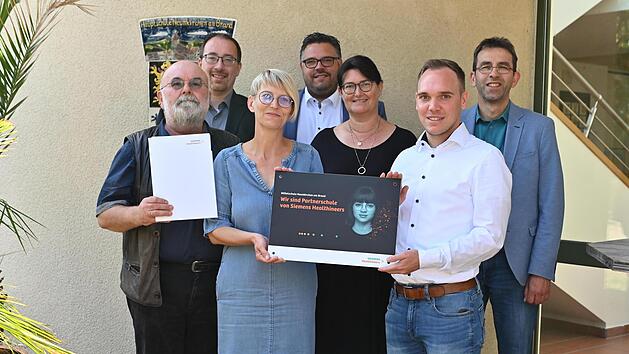 Reimund K&ouml;berlein (v.l.n.r.), Martin Walz, Carmen Dornheim, Marco Friepes, Christiane Hubert, Oliver Maier, Markus Hahn