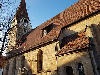 Die Kirche St. Nikolaus im Ortszentrum von Baiersdorf steht für eine lange Tradition: Der evangelische Glaube ist in der Stadt seit 1525 verwurzelt, das Dekanat Baiersdorf wurde 1558 gegründet.  Foto: Ekkehard Roepert