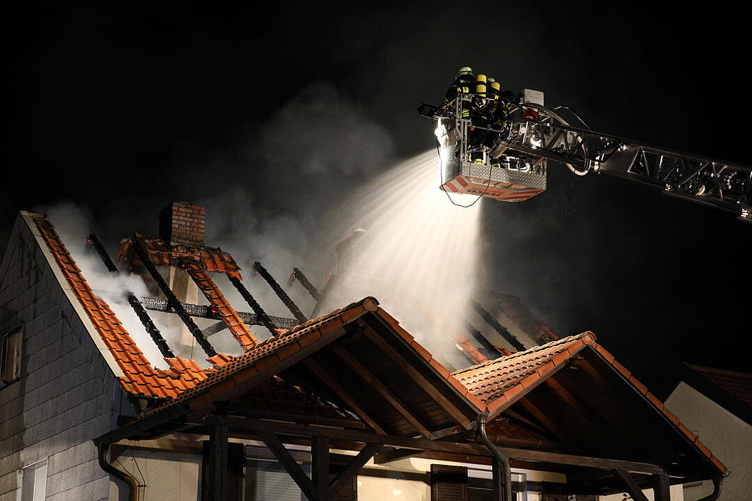 Gunzenhausen: Hoher Schaden bei Dachstuhlbrand