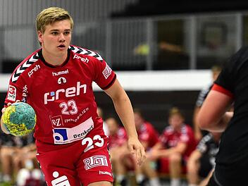 Konzentriert: Falk Kolodziej erzielte zwei Treffer bei der Niederlage des HSC gegen Eisenach. Foto: Anand Anders