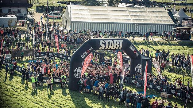 Kurz vor dem Start: In Oberndorf in Tirol schreibt das "Spartan Race" eine Erfolgsgeschichte. 2020 rechnen die Veranstalter mit &uuml;ber 10&nbsp;000 Startern.Tourismusverbands  Kitzb&uuml;heler Alpen