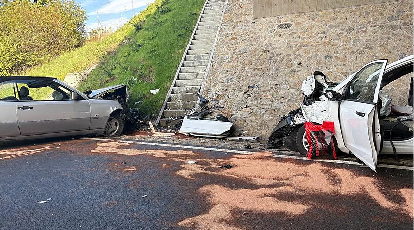 Frau nach Unfall im Kreis Kitzingen verstorben &ndash; Polizei mit Update
