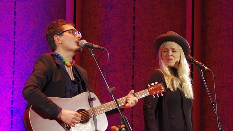Carolin und Andreas Obieglo: Bei ihnen hat jedes Wort Gewicht. Foto: Klaus Werner
