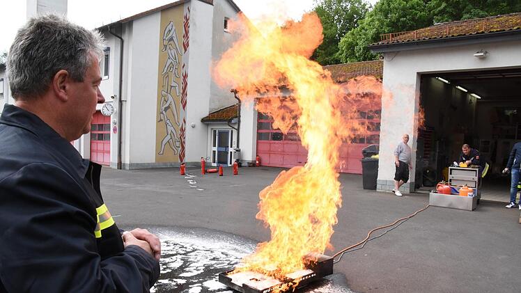 Auch im Simulator gibt es große Flammen.