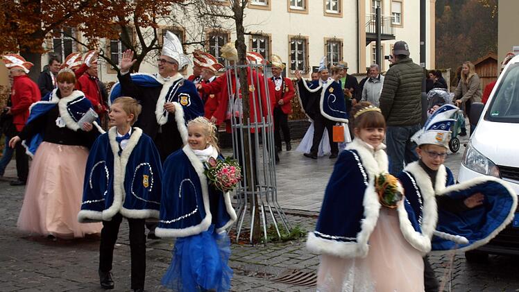 Rathaussturm in Steinwiesen. Foto: Susanne Deuerling
