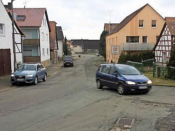In der Bahnhofsstraße befinden sich die Straßen in einem schlechten Zustand.  Foto: Galster