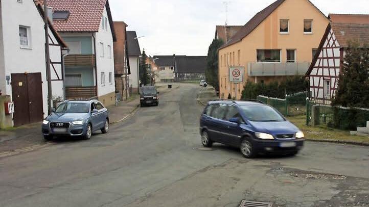 In der Bahnhofsstraße befinden sich die Straßen in einem schlechten Zustand.  Foto: Galster