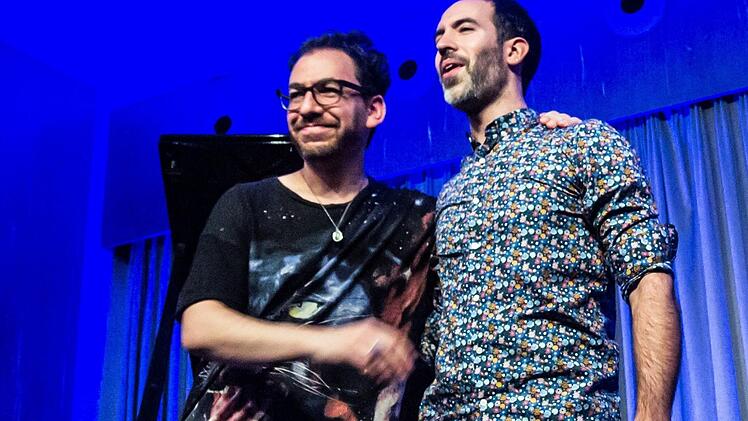 Umjubelter Auftritt: Der Pianist Omer Klein und der Kontrabassist Haggai Cohen-Milo gastierte erstmals in der Reihe "Leise am Markt" in Coburg.Foto: Jochen Berger