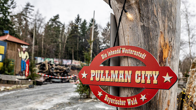 Erlebnispark im niederbayerischen Eging: Pullman City feiert Wiedereröffnung nach Großbrand