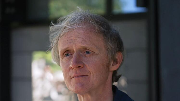 Pierre M. Krause meldet sich nach längerer Pause mit der "Kurzstrecke" zurück. Hinter ihm liegt eine schwere Erkrankung.