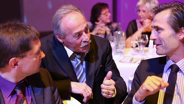 ... um hinterher mit Geschäftsführer Philipp Magnus Froben (rechts) und dem neuen BR-Redaktionsleiter Alexander Müller über italienische Gesangskunst zu fachsimpeln. Foto: Barbara Herbst