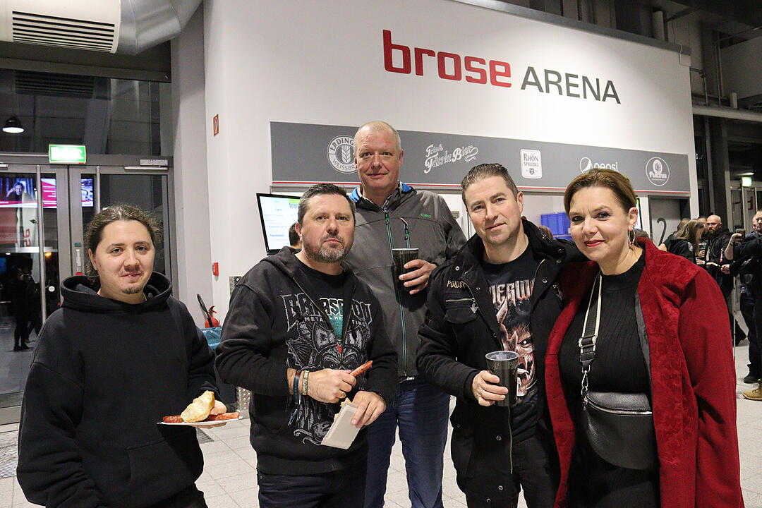 Powerwolf hat die Arena wahrlich zum Kochen gebracht!