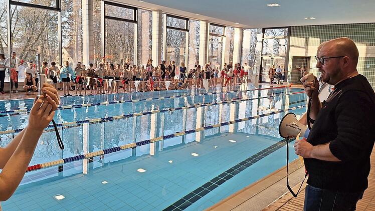 Bildunterschrift: Das 52. Kreisschwimmfest des Landkreises Coburg Ende November war ein voller Erfolg: Insgesamt haben 154 Kinder im Einzelwettbewerb teilgenommen. Die Sieger wurden nun ermittelt.