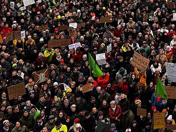 Demo in Erlangen: Verkehrsbehinderungen am Samstag