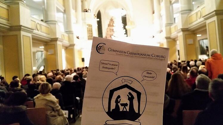 Klangvolle Tradition: Seine konzertante Weihnachtsfieer veranstaltete das Gymnasium Casimirianum in der bestens besuchten Coburger Morizkirche.Foto: Jochen Berger