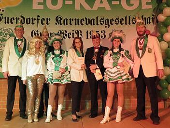 Ehrungen bei der EU-KA-GE: Unser Bild zeigt (v.l.) Dieter Diez, Daniela Lippert, Andi Lippert, Christina Gigla, Simone Sell, Dieter Kewersun vom FVF, Anna Brand und Manfred Leber. Foto: Doris Bauer