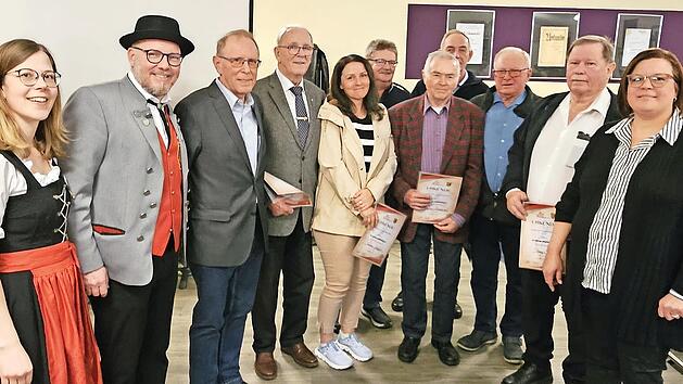 Die Jubilare f&uuml;r 40 Jahre Vereinszugeh&ouml;rigkeit zum Musikverein Heroldsbach