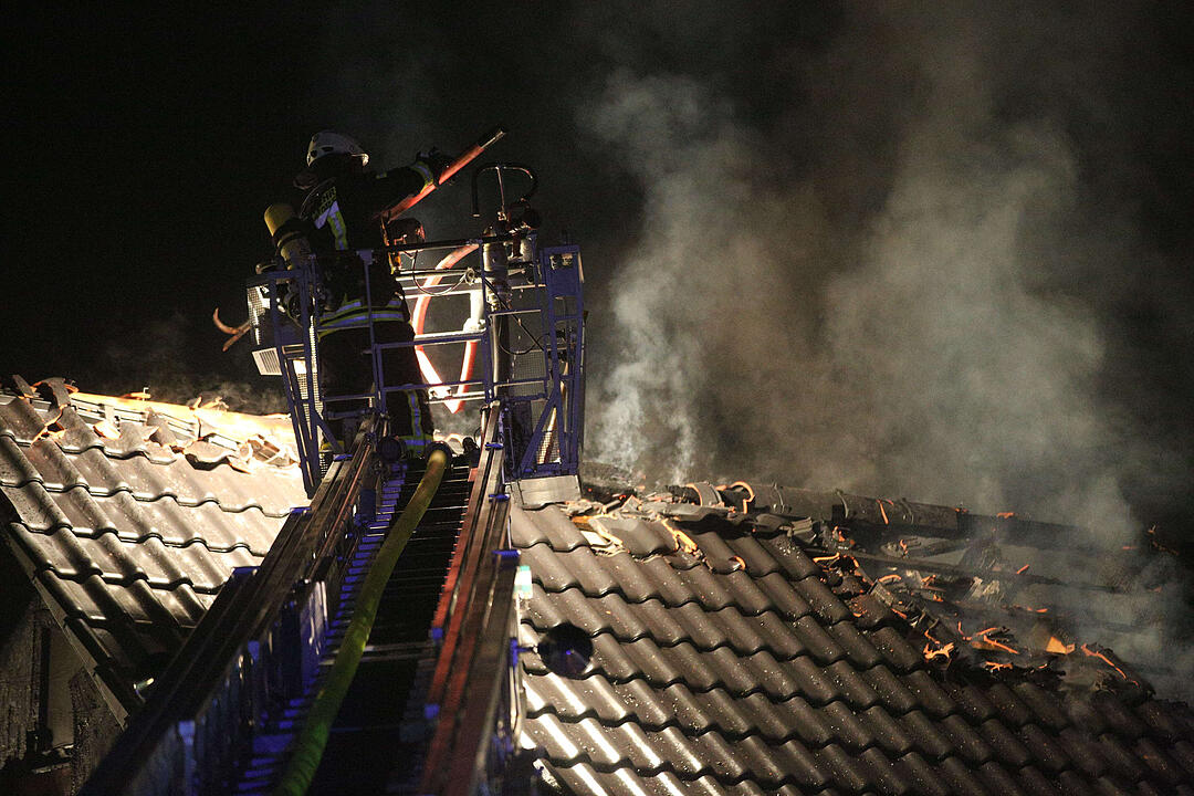 Pommersfelden (Landkreis Bamberg): Feuer zerstört Einfamilienhaus