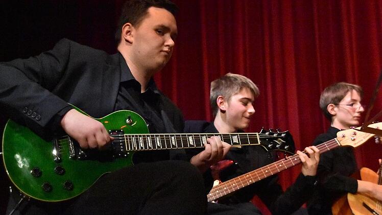 Impressionen vom Schulkonzert des MGF-Gymnasiums Kulmbach. Foto: Uschi Prawitz