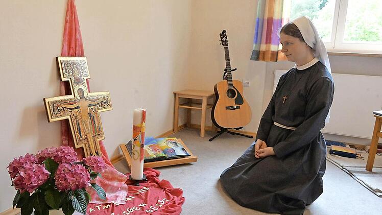 Im Meditationsraum: "Stilles Verweilen vor Gott" Foto: Ronald Rinklef