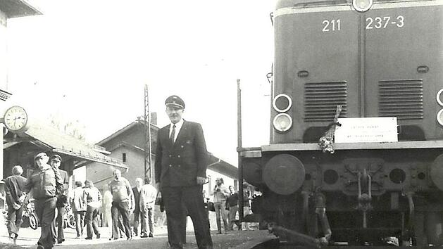 Lang ist's her, dass in den Herzogenauracher Bahnhof noch Züge rollten. Unser Foto stammt aus dem Jahr 1984.  Foto: FT-Archiv