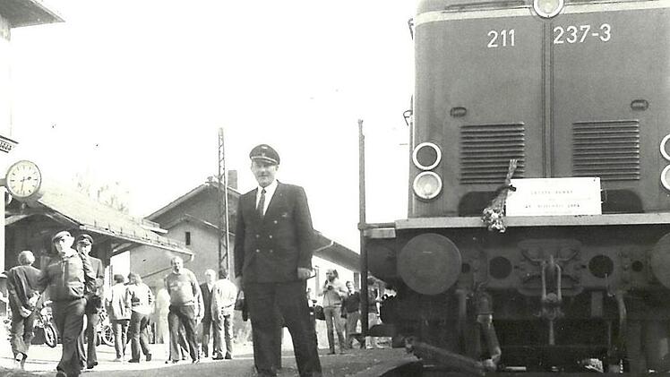 Lang ist's her, dass in den Herzogenauracher Bahnhof noch Züge rollten. Unser Foto stammt aus dem Jahr 1984.  Foto: FT-Archiv