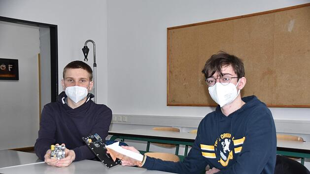 Tobias Wanierke und Josias Neum&uuml;ller wurden am Mittwoch Regionalsieger im Bereich Technik beim Wettbewerb "Jugend forscht". Foto: Archiv/Uschi Prawitz
